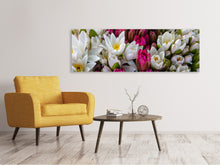 Load image into Gallery viewer, Panoramic Canvas Print A bouquet of water lilies