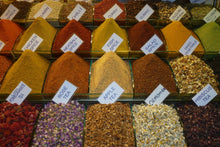 Load image into Gallery viewer, Photo Wallpaper Spices in the market