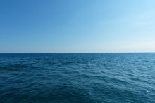Load image into Gallery viewer, Photo Wallpaper Love the sea