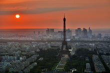 Load image into Gallery viewer, Photo Wallpaper Paris in the evening light