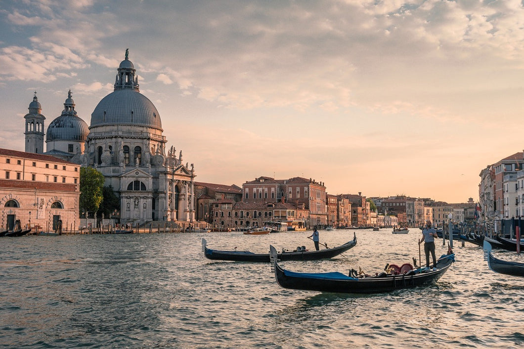 Photo Wallpaper At the canal of Venice