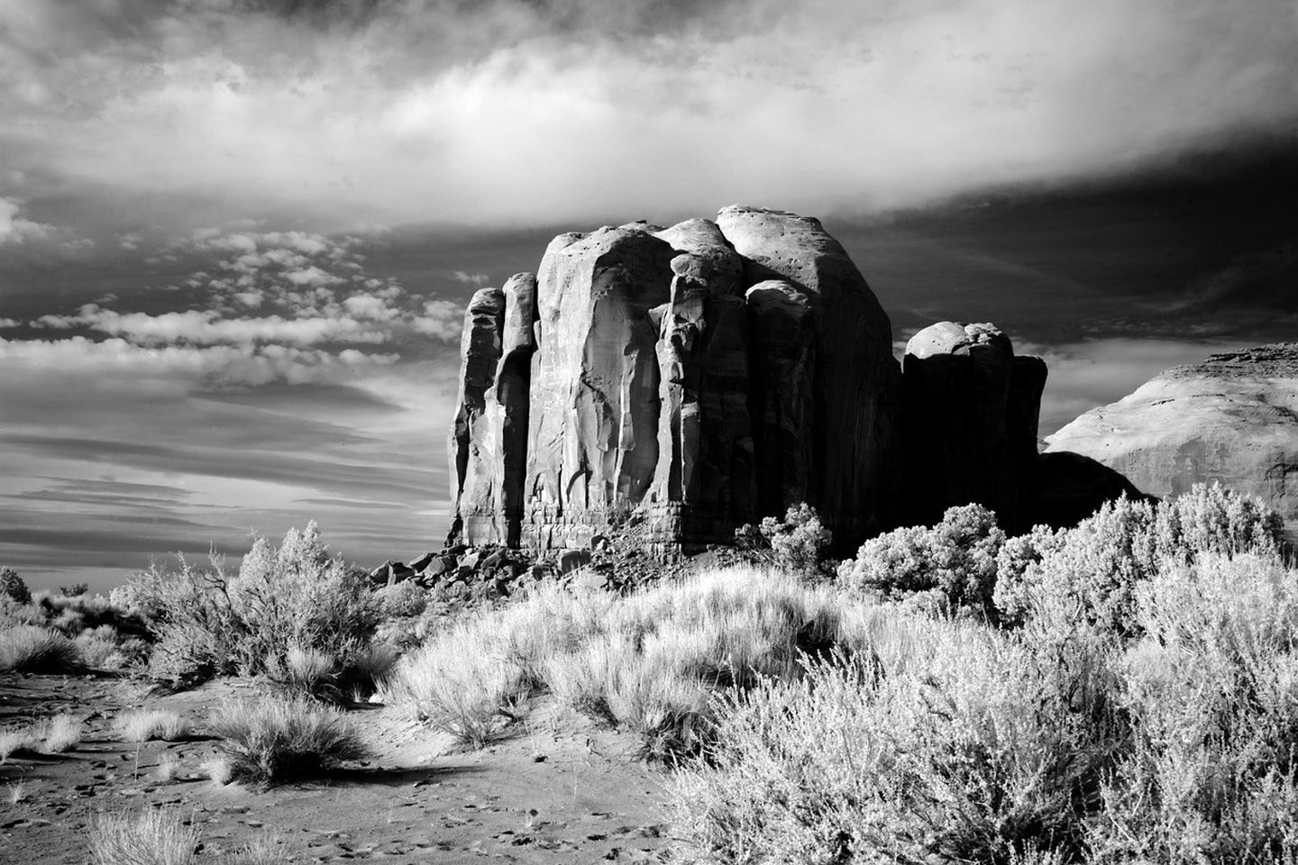 Photo Wallpaper The inspiration of the mountains