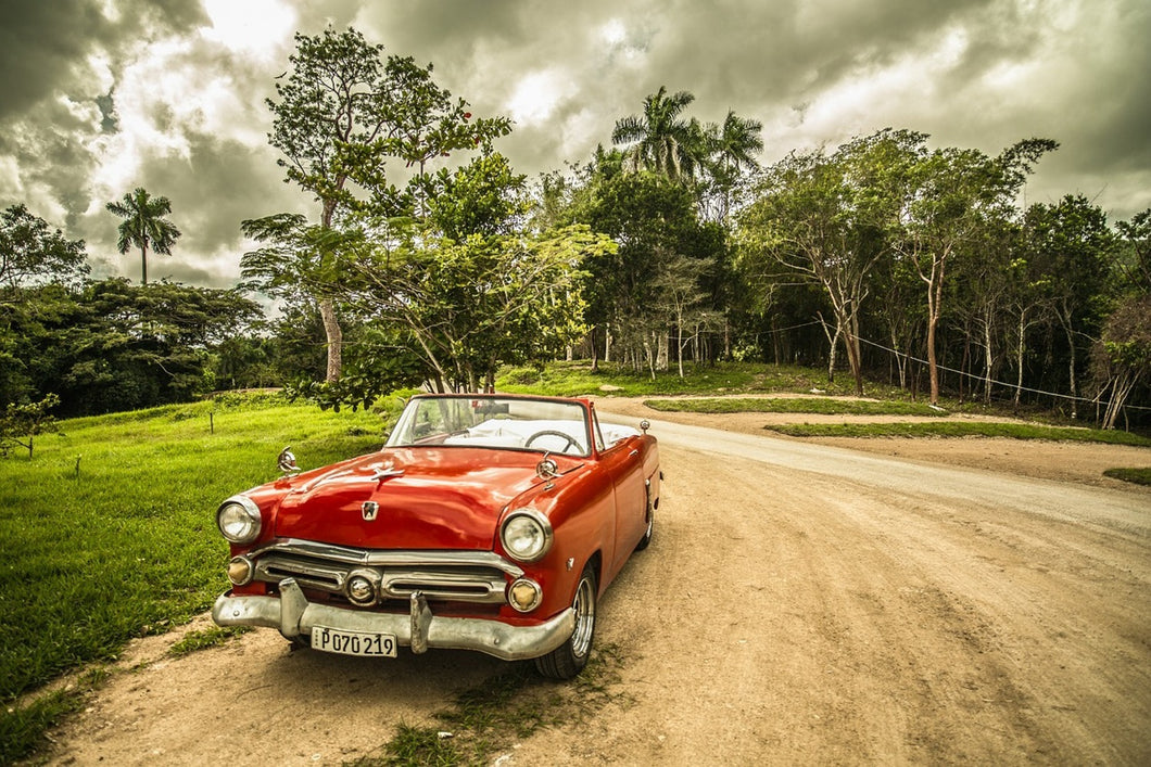 Photo Wallpaper A vintage car in Cuba