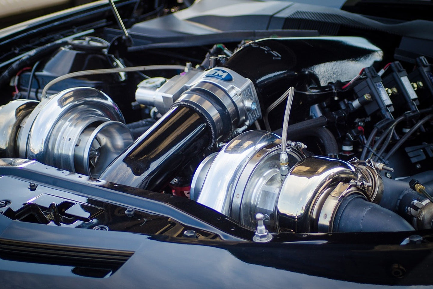 Photo Wallpaper Shiny engine